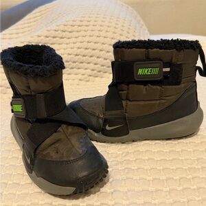 Nike Black and Olive Green Snow Boots 13C
